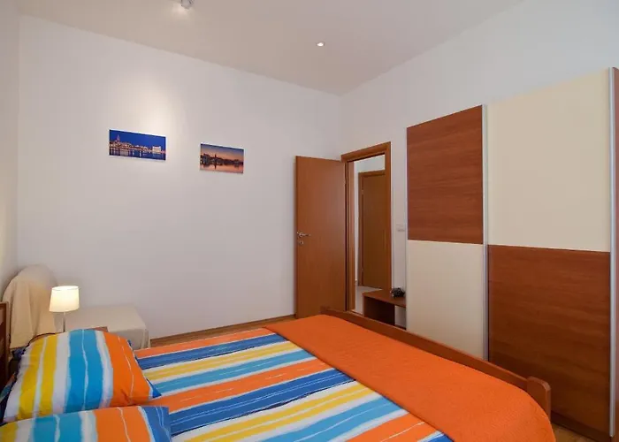 Val Apartments Apartment Split